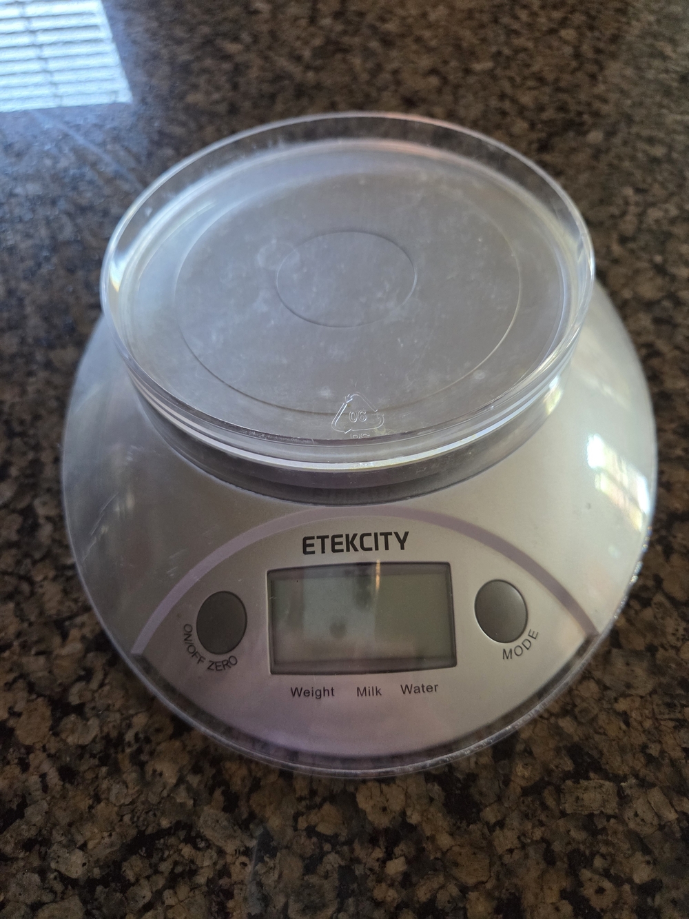 Etekcity Digital Kitchen Scale - Clear/Silver